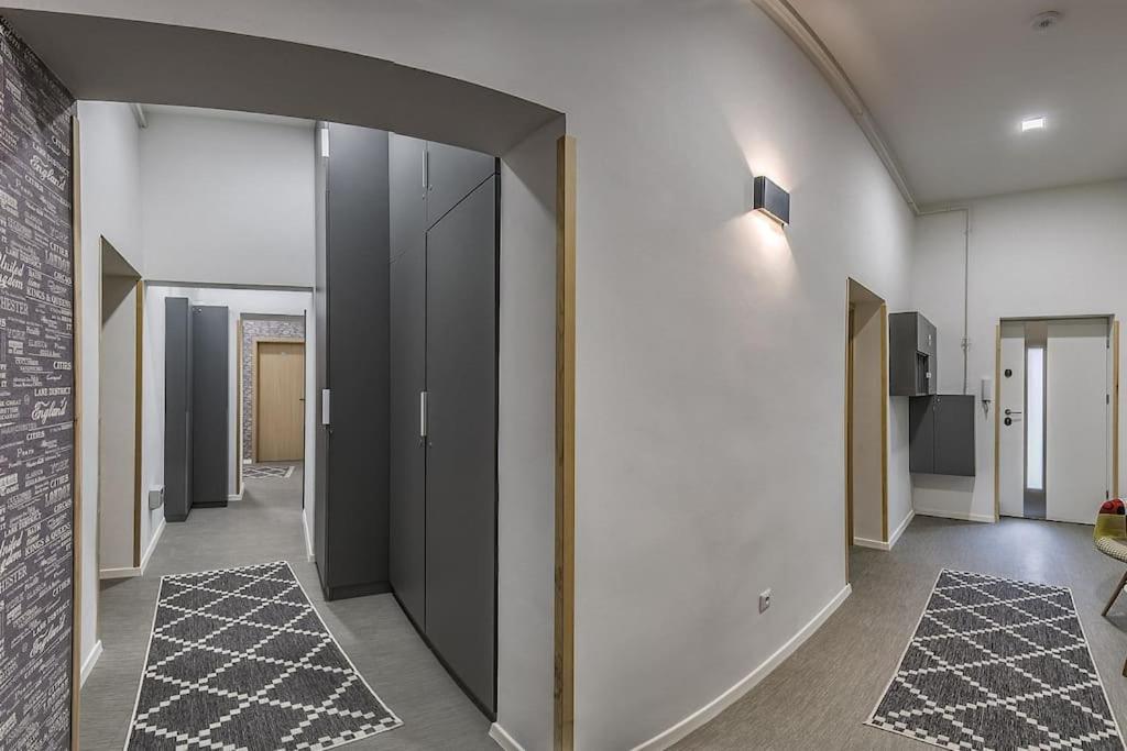 בודפשט Glam Downtown Apartments מראה חיצוני תמונה